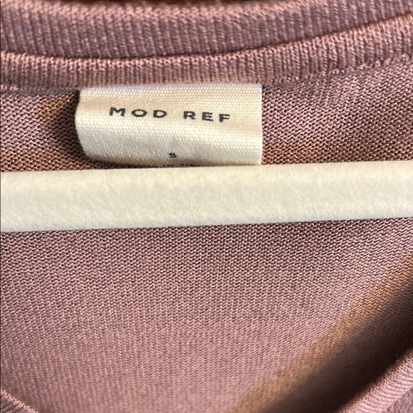 Mod Ref Pink Puff Sleeve V-Neck Sweater - Picture 2 of 4